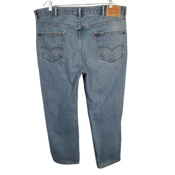 Levi's 550 Mens Size 42 x 30 Jeans Blue Denim Relaxed Tapered Leg #005504886